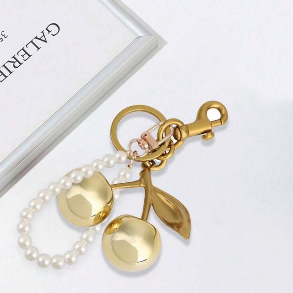 Gold and White Bag Charm with Pearl Accents - Picture 4 of 6